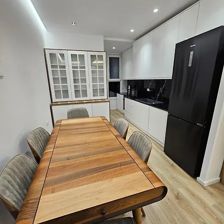 アパート Diam - Rruga E Dibres *