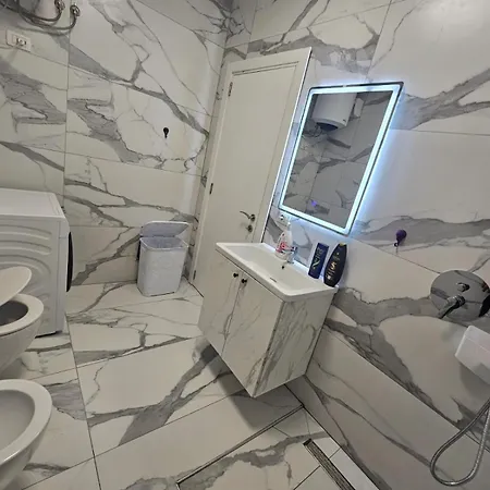 아파트 Diam - Rruga E Dibres 티라나